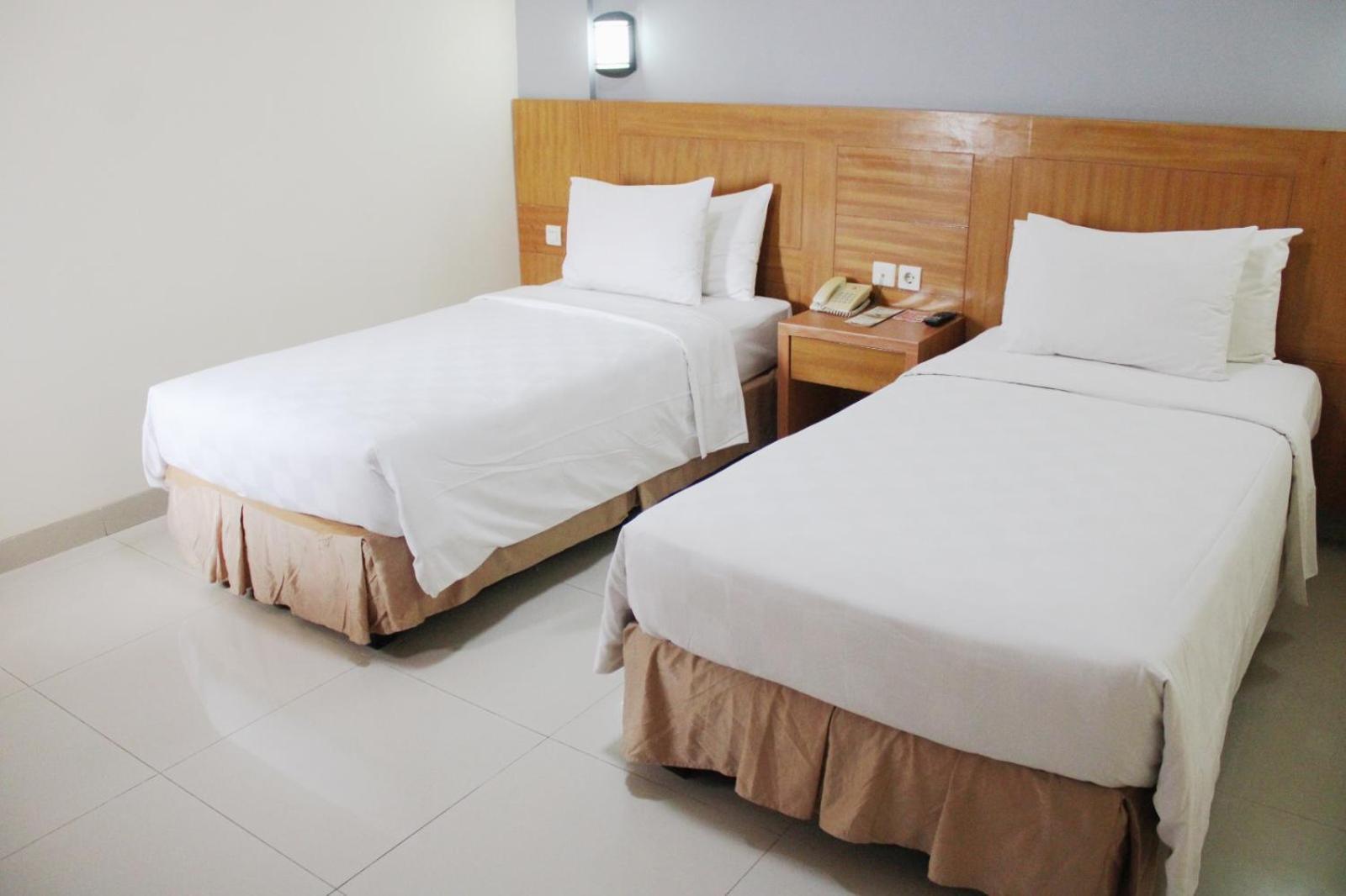 Maleosan Inn Manado Hotel Buitenkant foto