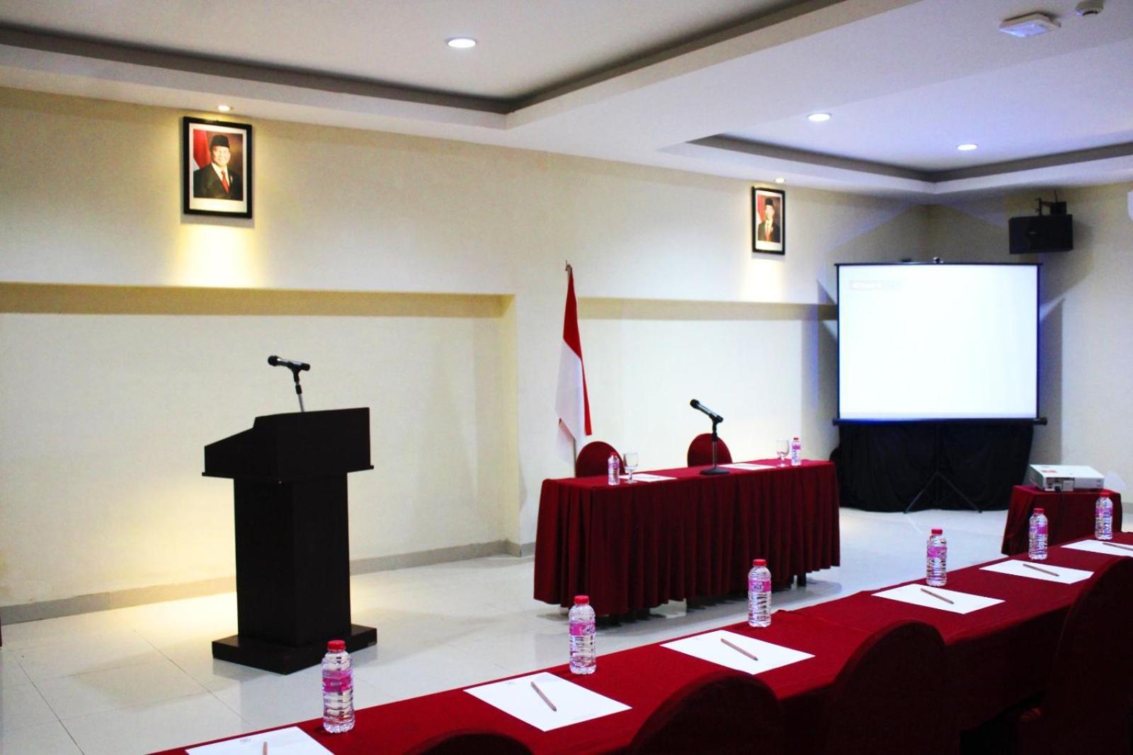 Maleosan Inn Manado Hotel Buitenkant foto