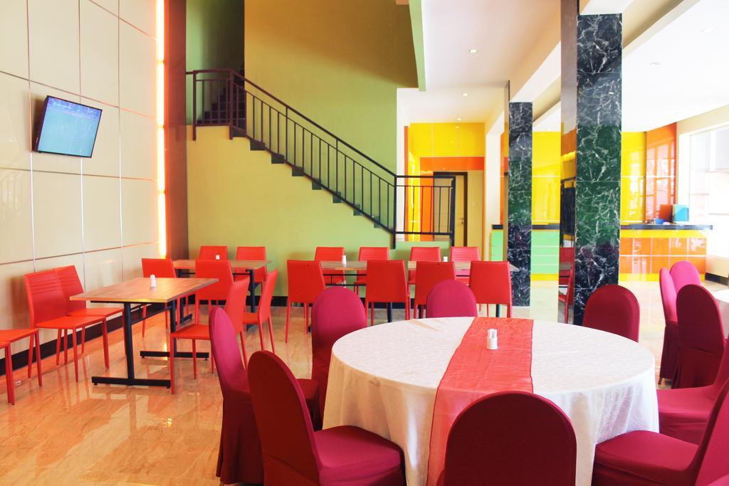 Maleosan Inn Manado Hotel Buitenkant foto