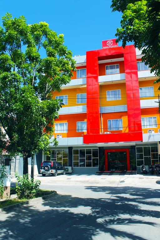 Maleosan Inn Manado Hotel Buitenkant foto