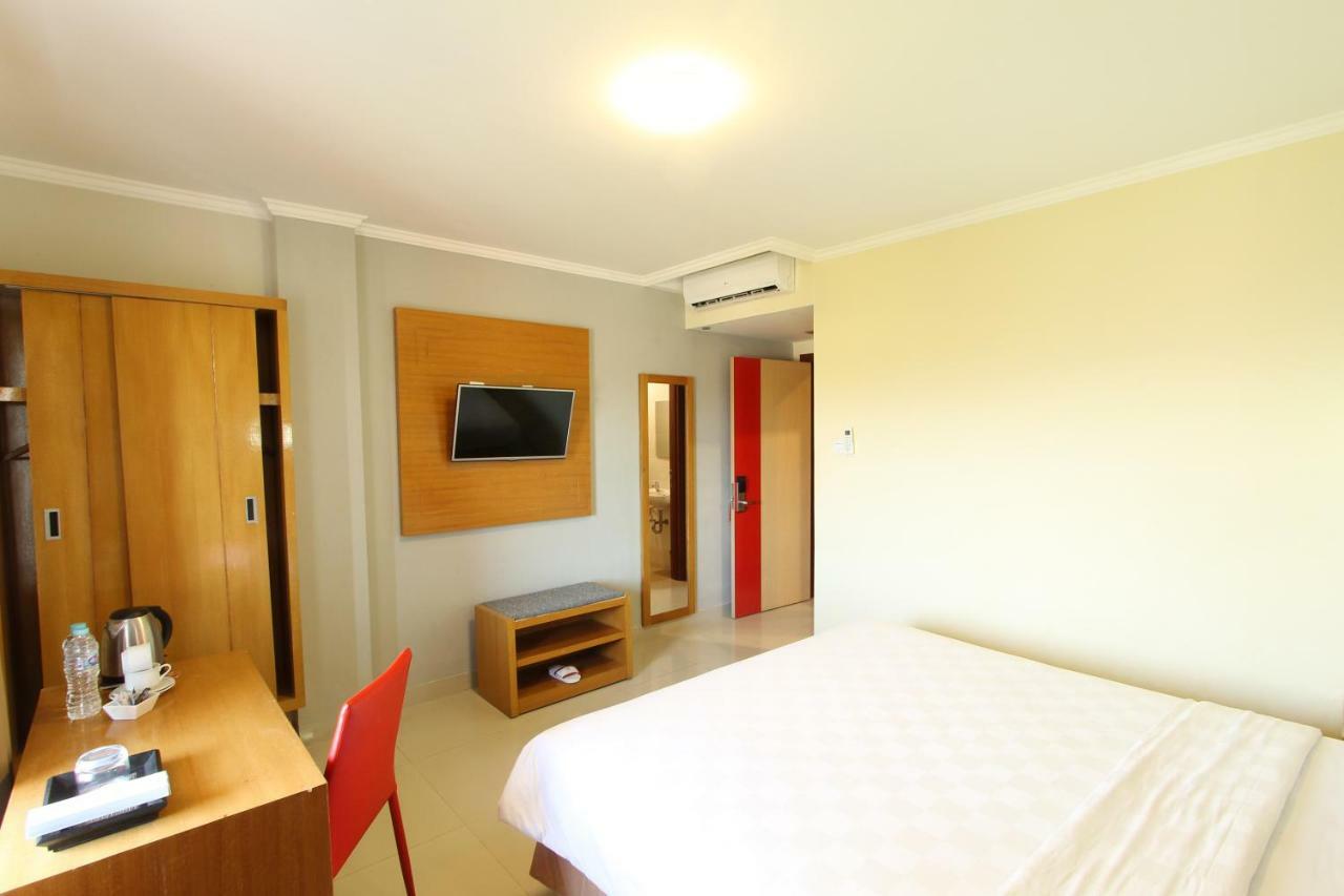 Maleosan Inn Manado Hotel Buitenkant foto